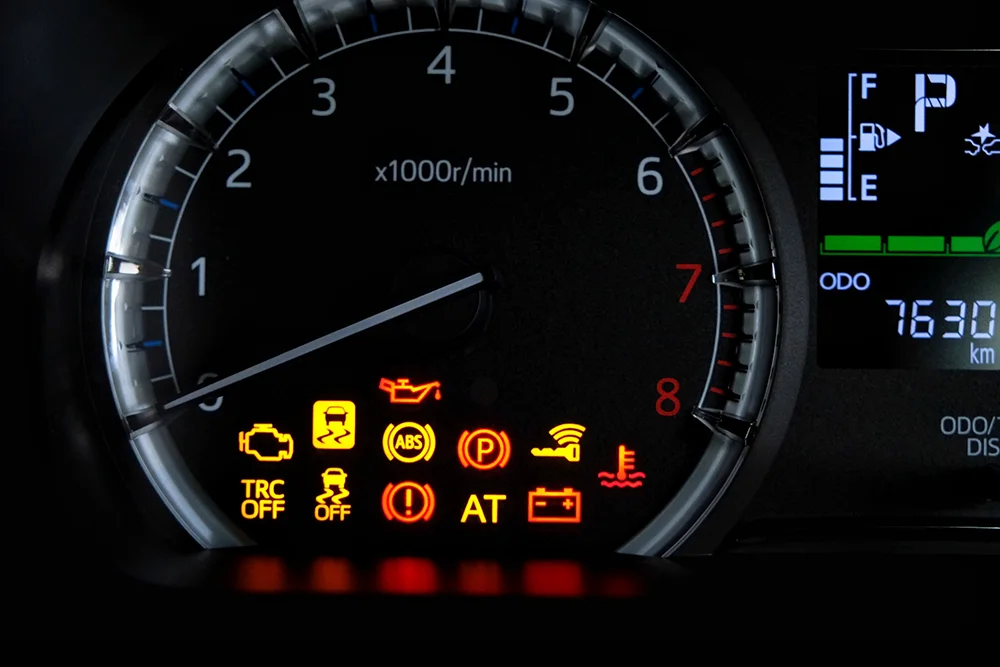 Gelbe Kontrollleuchten im Auto: Warum dieses gelbe Licht gerade Ihren Morgen ruiniert hat